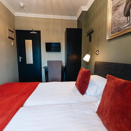 Hotel Ренесе Екстериор снимка